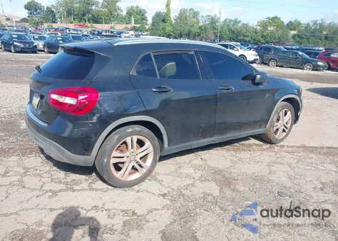 2015 Mercedes-Benz Gla 250 z USA, uszkodzony, nr VIN WDCTG4EB1FJ131770